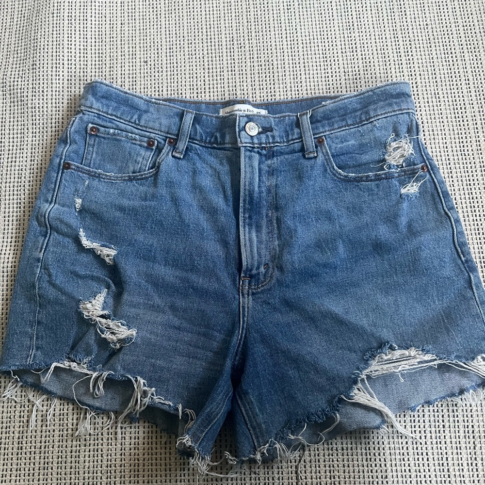 A&F Medium Distressed High Rise Mom Short